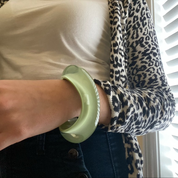 Contemporary Mint Bangle - Picture 1 of 3